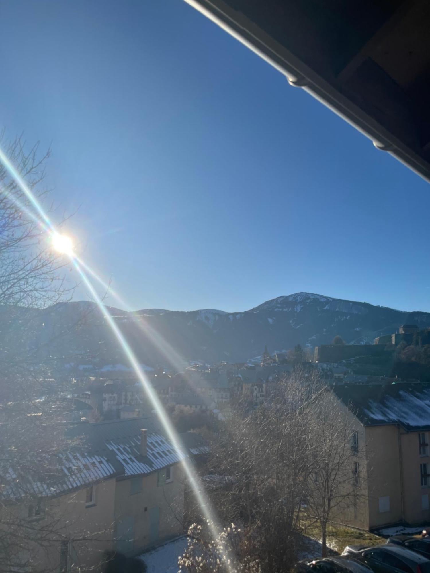 Appartement Au Coeur De Seyne Exterior foto